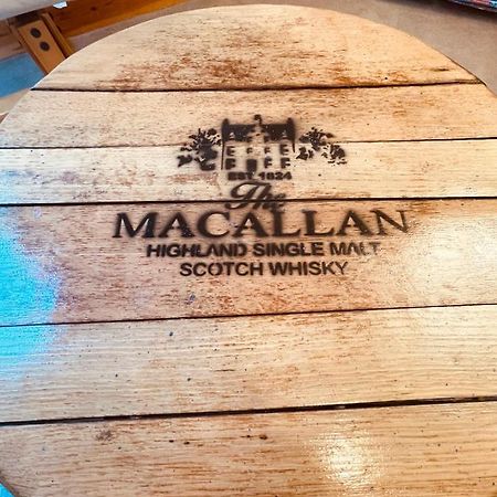 Macallen Неърн Екстериор снимка